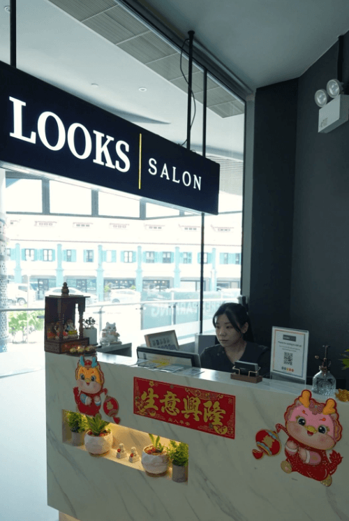 LooksSalon